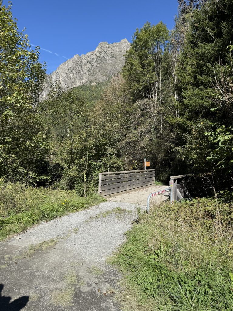 passer le pont à droite