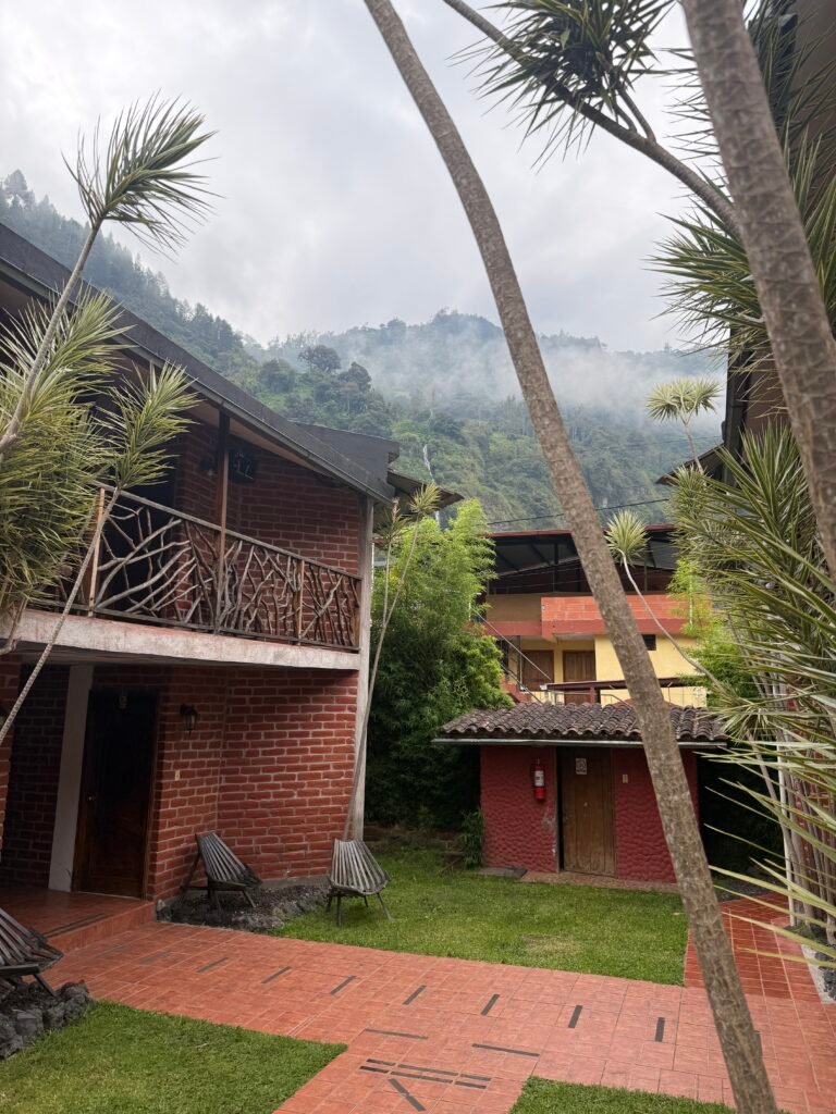 Hostel equateur banos