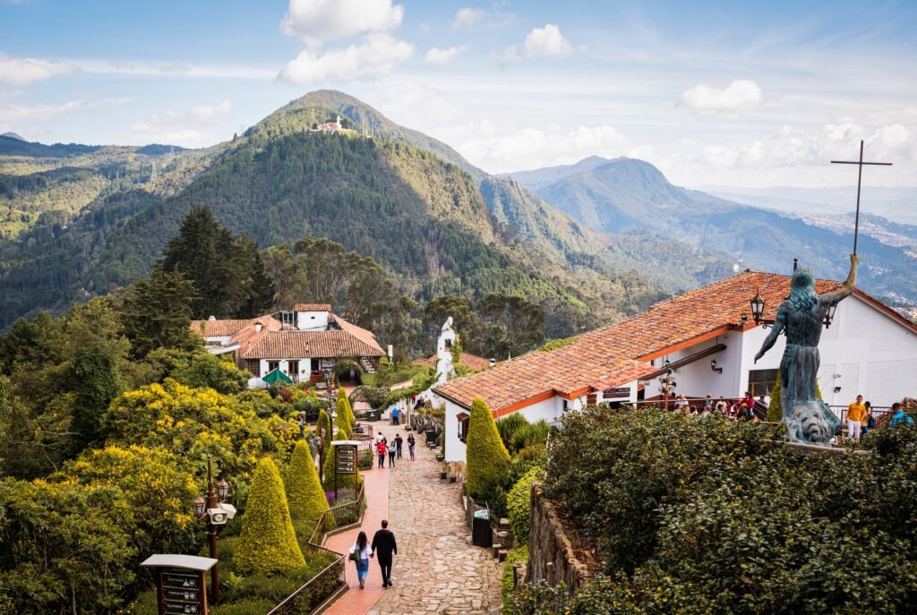 Comment monter au Cerro de Monserrate à Bogotá ?